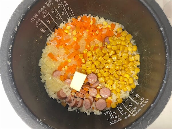 【家事ヤロウ!!!】味つけは粉末スープの素一発！「コンポタピラフ」作ってみた！コーンの甘さがいい仕事♡