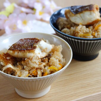 炊飯器で簡単調理！うま味たっぷり上品な味わいの「鯛めし」