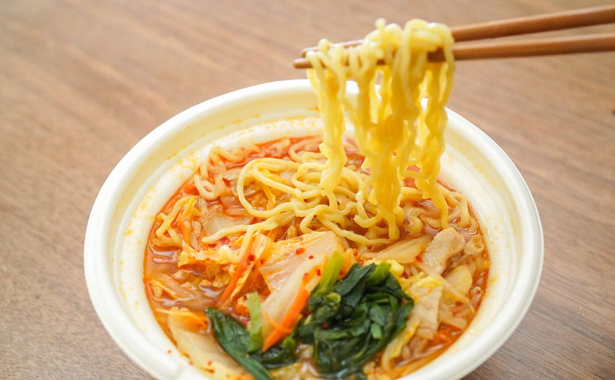 「スープまで飲んだ」「元気出る」セブンで激うまラーメン発見