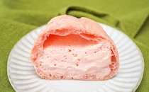 「なんなのウマすぎ」「リピートしよ」クリーム頬張るセブンスイーツ