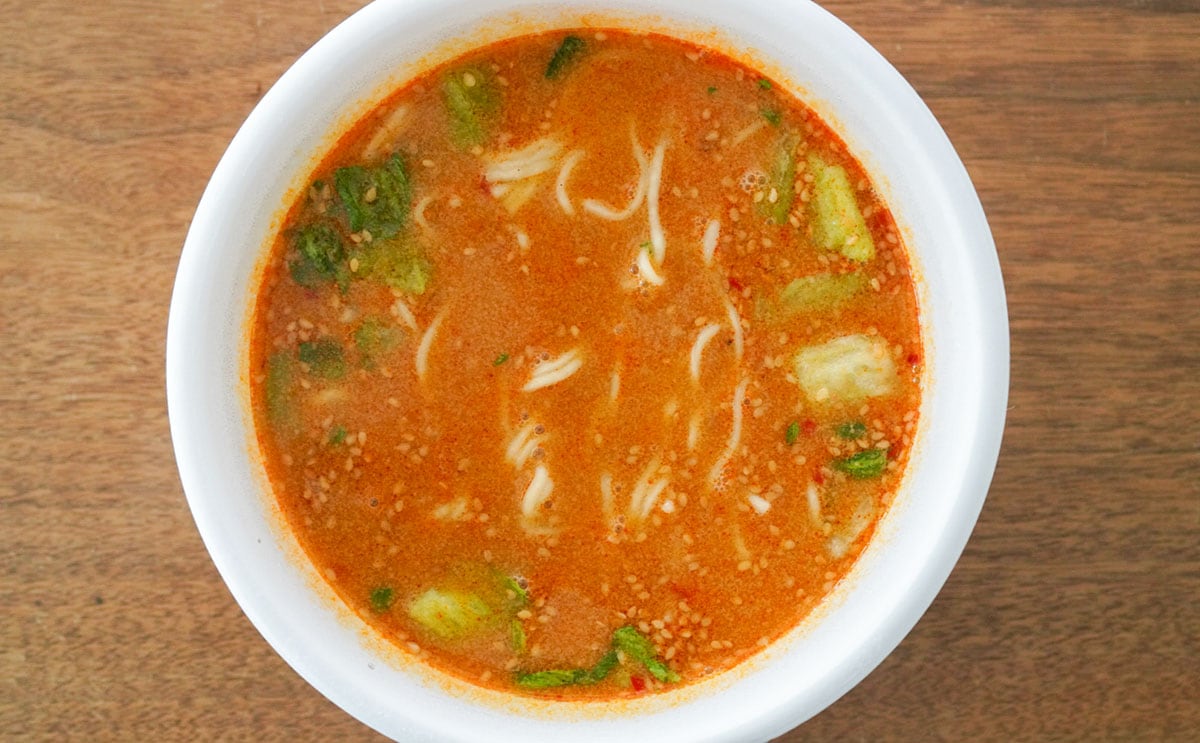 お店を超えるウマさ、高級カップ麺誕生
