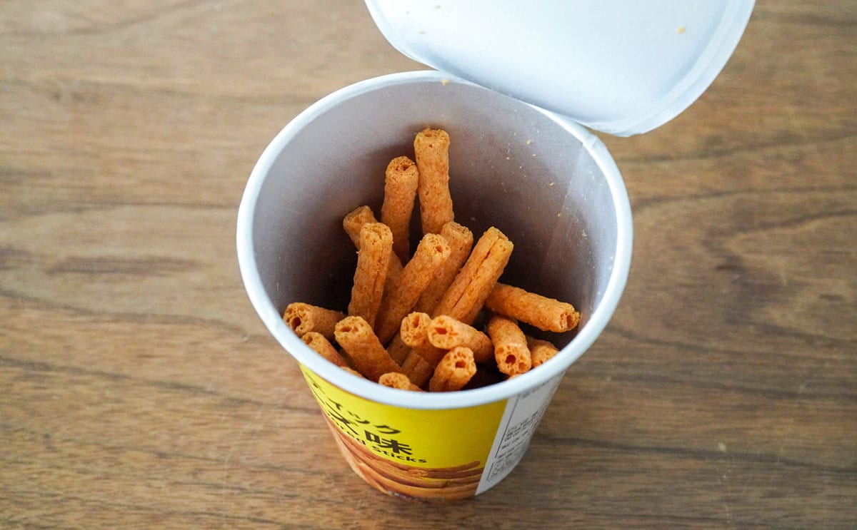 「じゃがりこ」っぽい見た目のセブン新作スナック菓子が発売に