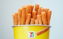 「じゃがりこ」っぽい見た目のセブン新作スナック菓子が発売に