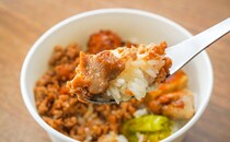 たれで仕上げるセブン新作飯が想像以上にうまい