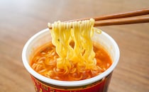 「超うれしい」人気チェーン店のNo.1メニューがカップ麺に