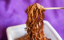 「U.F.O.」が人気韓国グルメを再現！！