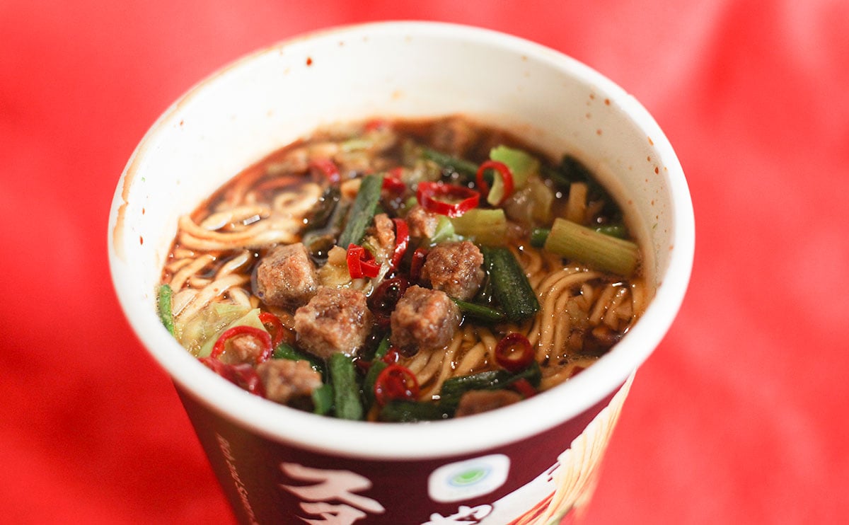 “ニオイ”に注意!!ファミマのガッツリ系カップ麺にドハマリ中!