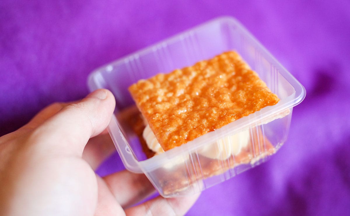 「ぜひ食べて」「また買う」ローソンの“食べにくい系”スイーツがおいしかった