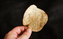 「最高のチップス」「強烈で大好き」ローソン限定ポテチが復活！