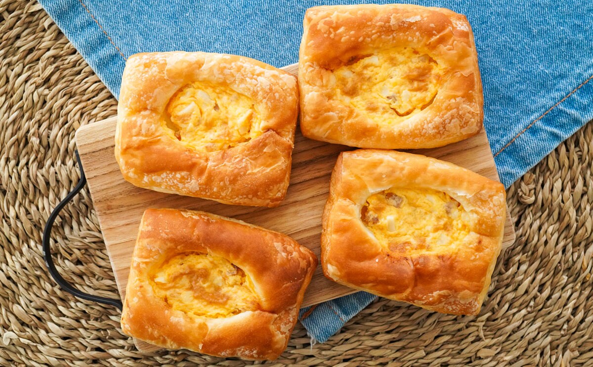 4個も入って181円、セブンから人気食材を使った惣菜パン登場