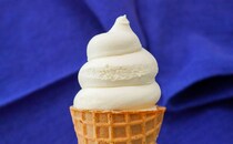 セブン、強気の50円値上げ。高級アイスのうまさ向上を図る