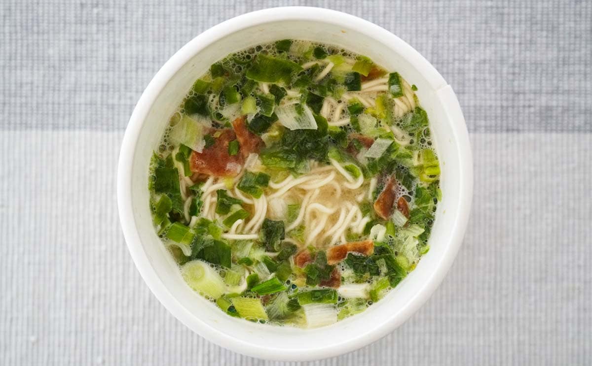 【熱湯1分】ファミマの198円カップ麺を最後の一滴まで飲み干したい