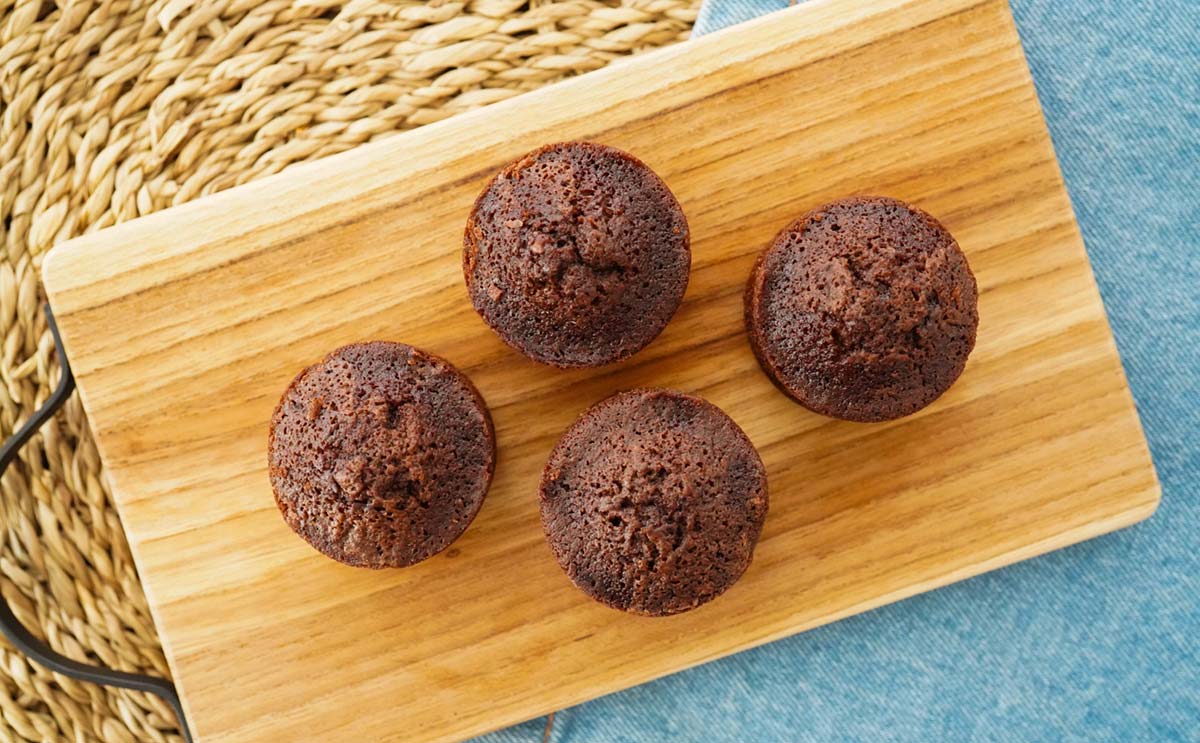 【どハマり確定】セブン4個入り「プチケーキショコラ」が驚くほどうまい