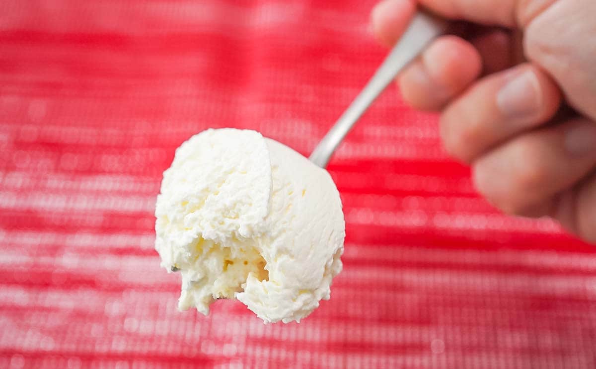 「何回も食べてる」「超うまいよね」セブンの人気スイーツは幸せの塊【おすすめ3選】