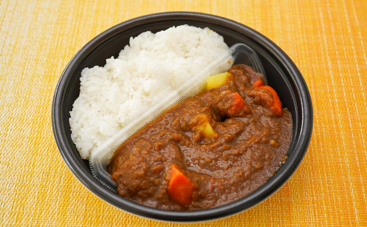 「ハマる味」「じゃがいも嬉しい」セブンの新発売カレーが話題に