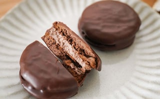 「食べすぎちゃいそう」「マジでおすすめ」初挑戦の『チョコパイ』がクセになる