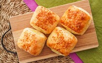 セブンイレブン新作パン、4個が一瞬で消えるうまさ