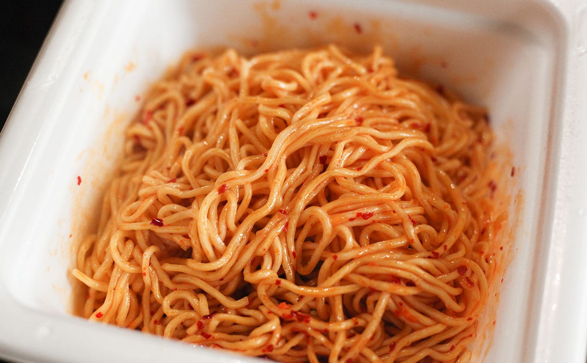 「食べ切れなかった」「手を出してはいけない」『鬼辛まぜタン』を食べたら色んな汁が出た