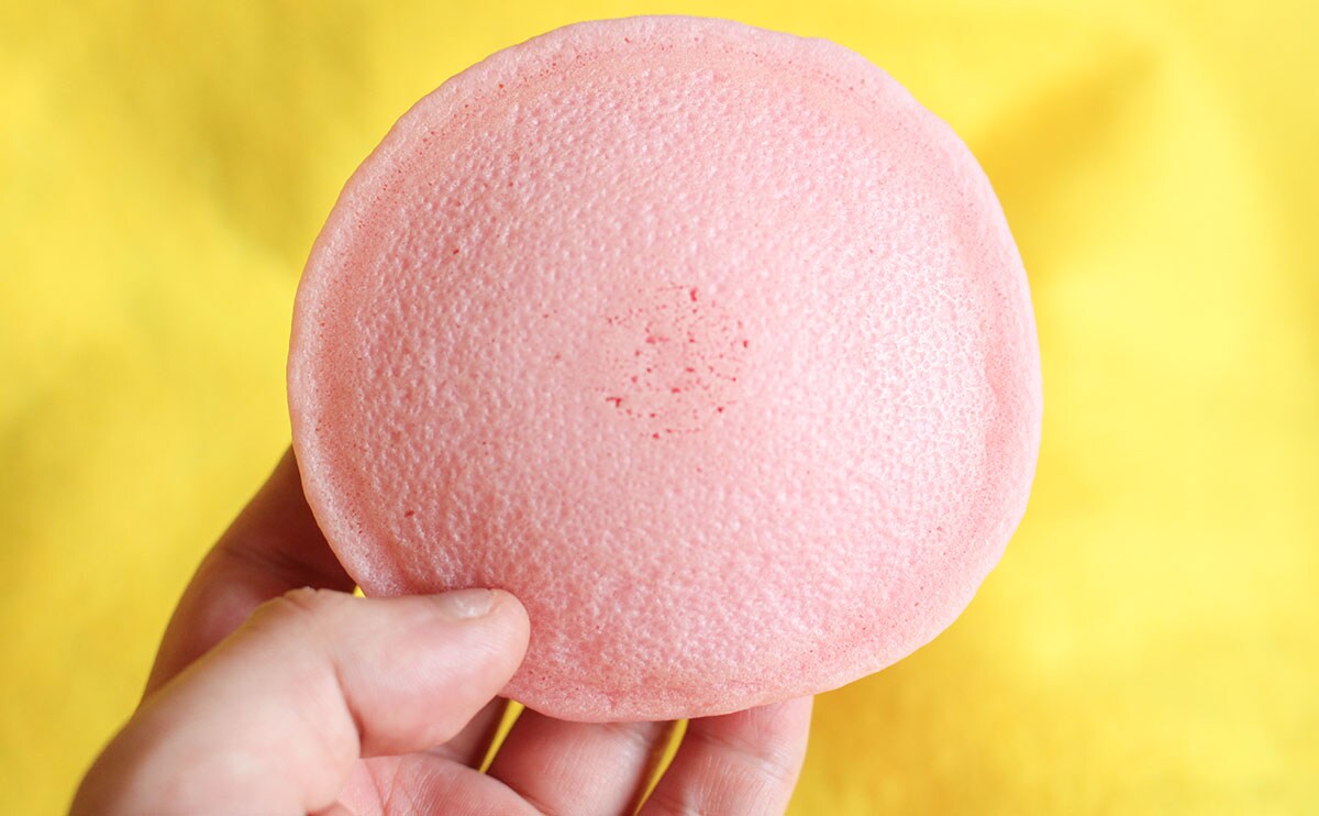 「もっちりしっとり」「かわいい」ファミマの激甘パンケーキで元気出た