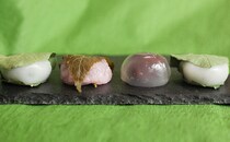 【4個入】181円の和菓子アソート「柏餅くず桜」が最高すぎた！