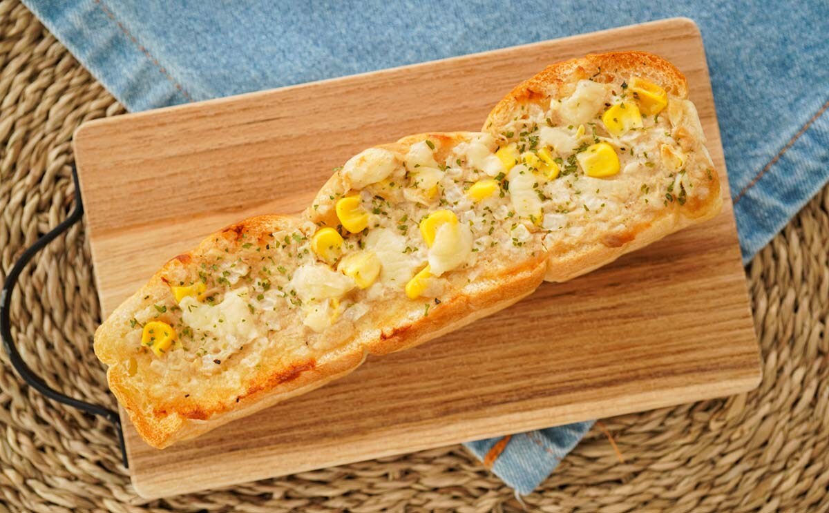 セブン新発売の惣菜パンは「ツナコーントースト」。こんなんウマいに決まってる