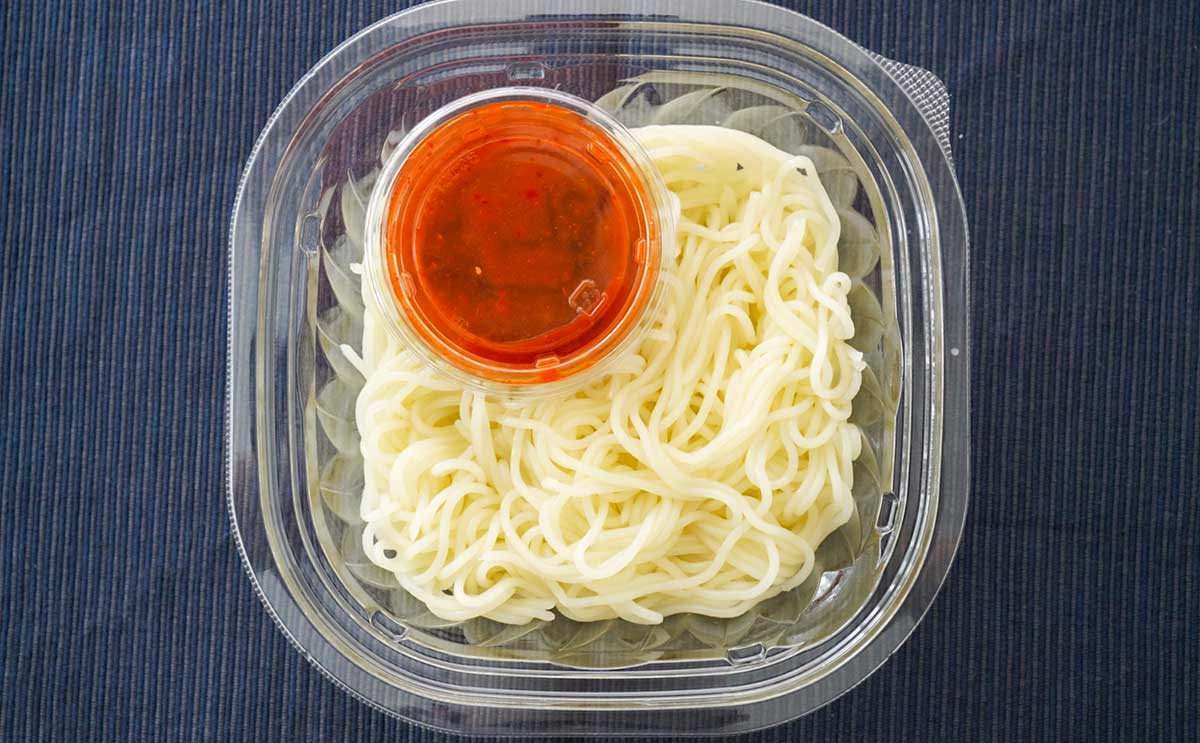 セブンに激うま麺降臨!チルド惣菜をプラスすると最高に