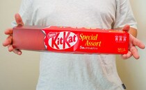【超限定】めちゃでか「キットカット」を見つけ即買いした