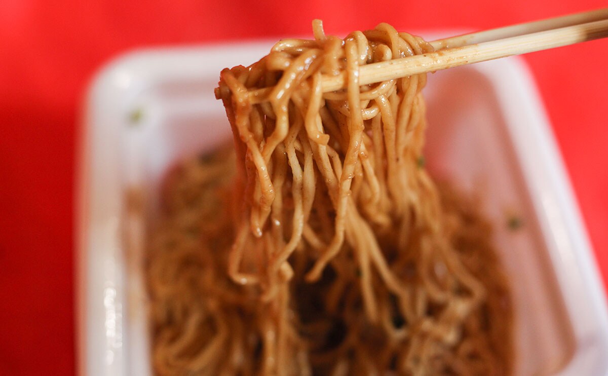 ファミマでしか味わえない!? 『中華蕎麦うゑず』監修の新商品