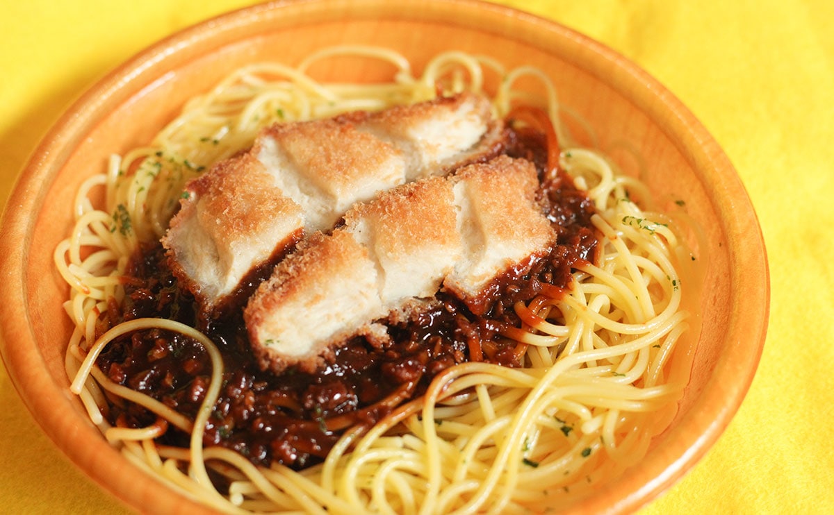 【ファミマ新商品】関東限定の『ミートソース』を食べてみた