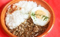 「コラボがアツい」「リピしたい」“エスニック通”も絶賛するファミマ商品