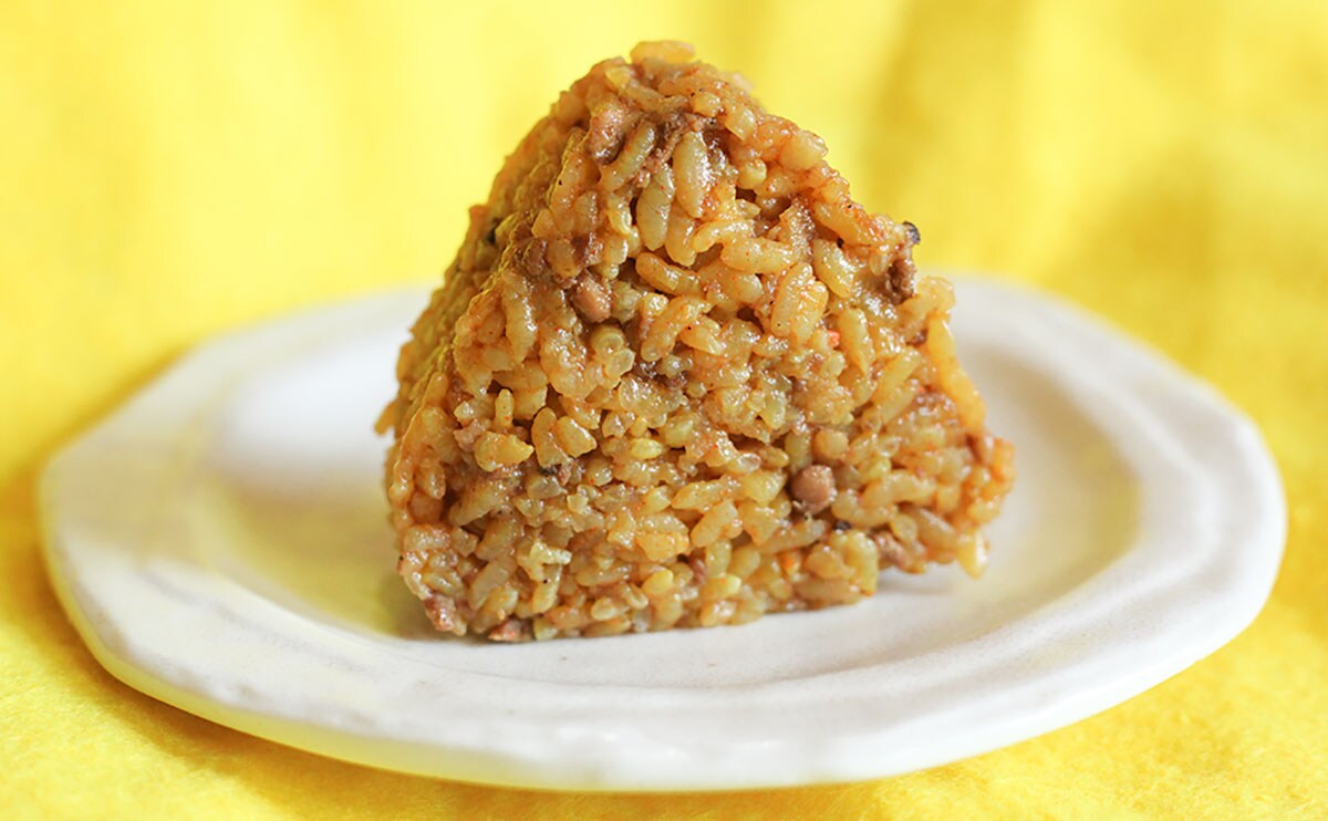 「辛いけどうまい!」ローソンのゼルダコラボおにぎりが話題