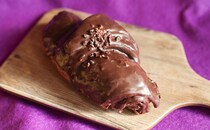 ローソン×GODIVAの新商品、食べづらいけど美味です！