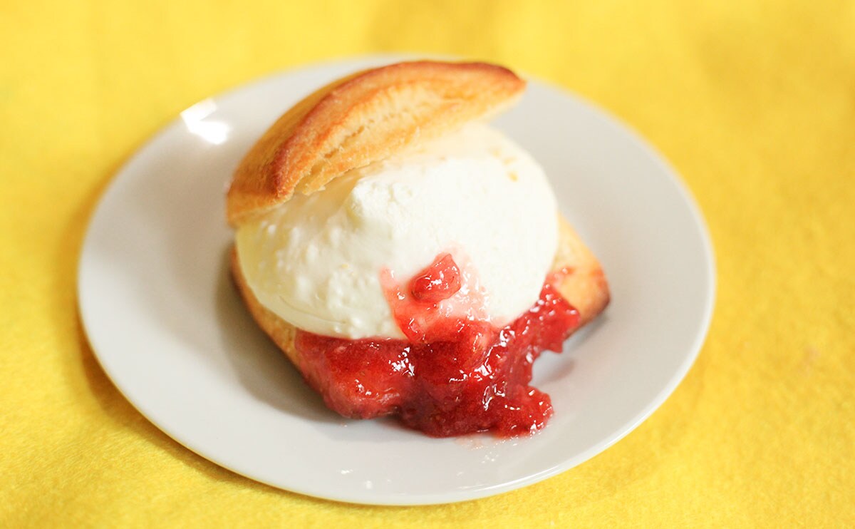 「弾力」「うますぎる」ローソンの“真っ白なやつ”は秒で消える系【おすすめ3選】