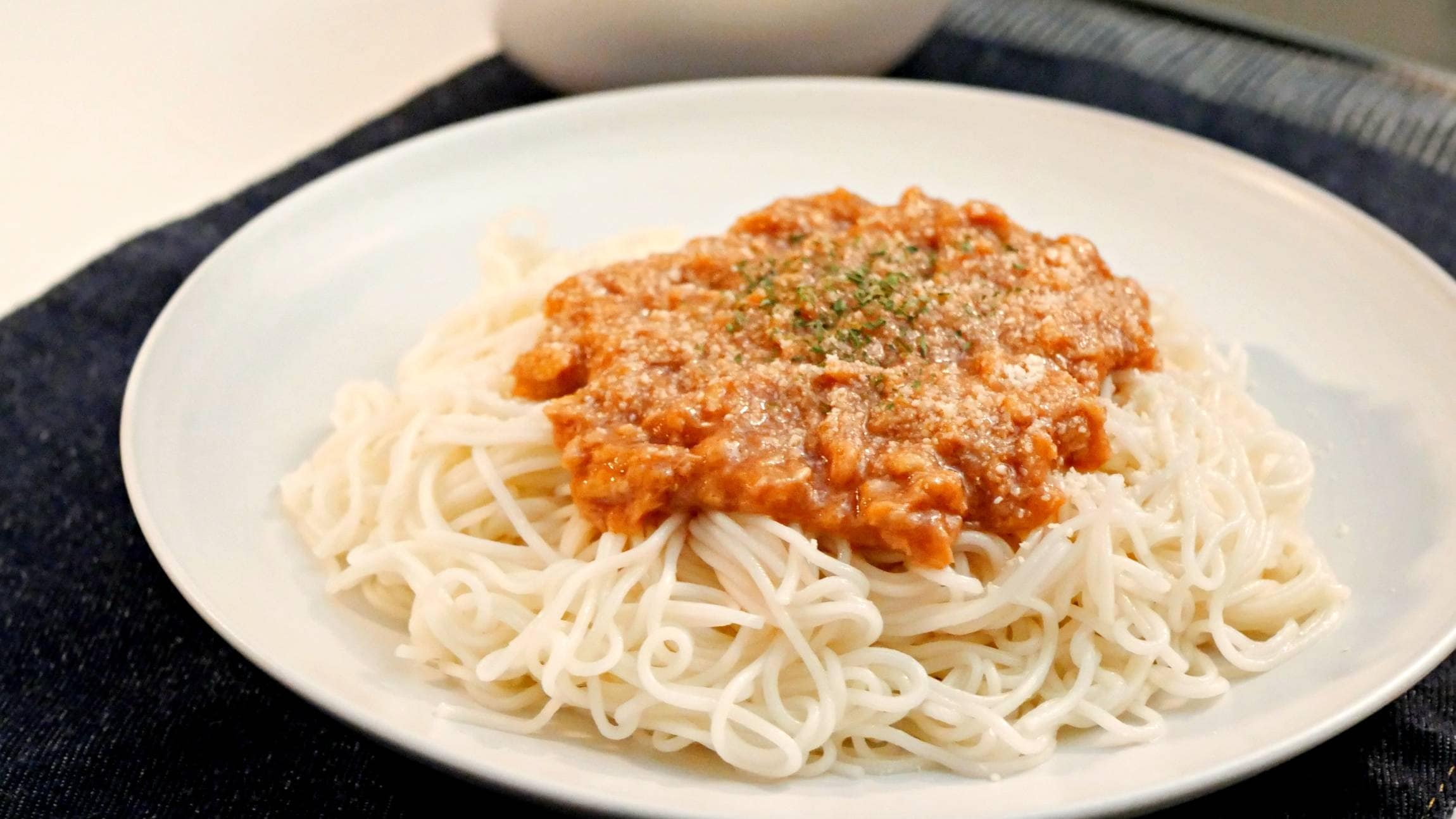 レンジだけで！絶品ツナトマトそうめん（調理時間５分）