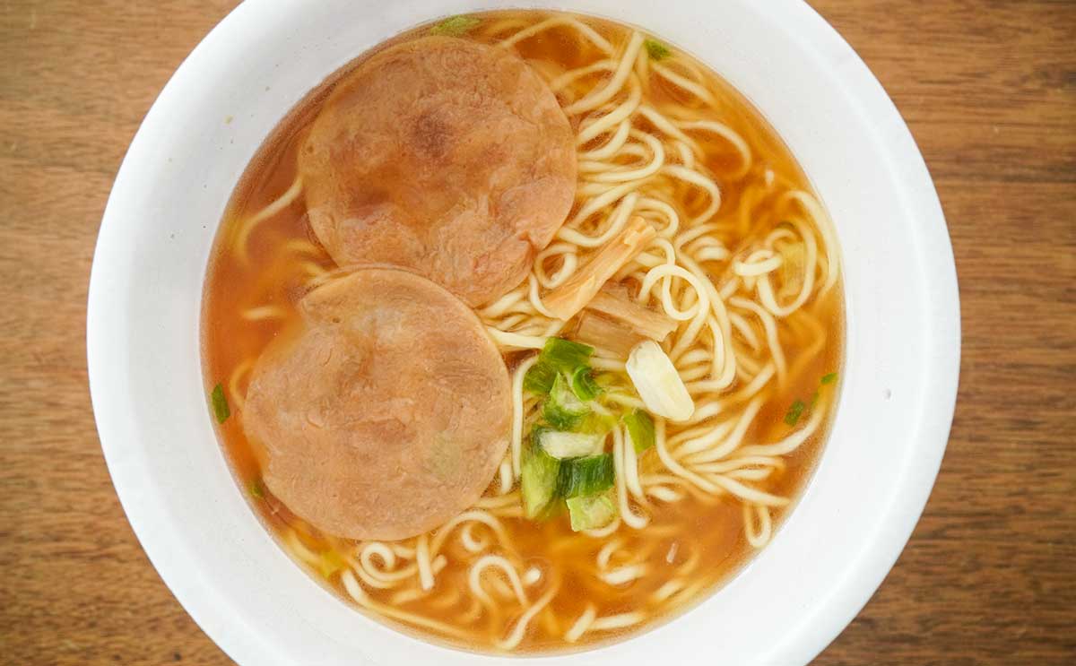 「クオリティ高すぎ」「かなりウマい」話題の“セブンカップ麺”は夢中になる味【おすすめ3選】