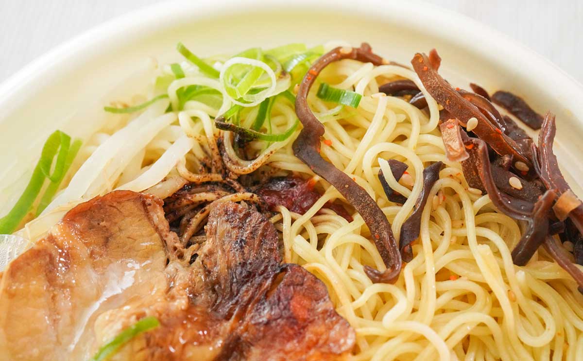 超人気店監修【セブン】新発売ラーメンは最後の一滴まで飲み干したい
