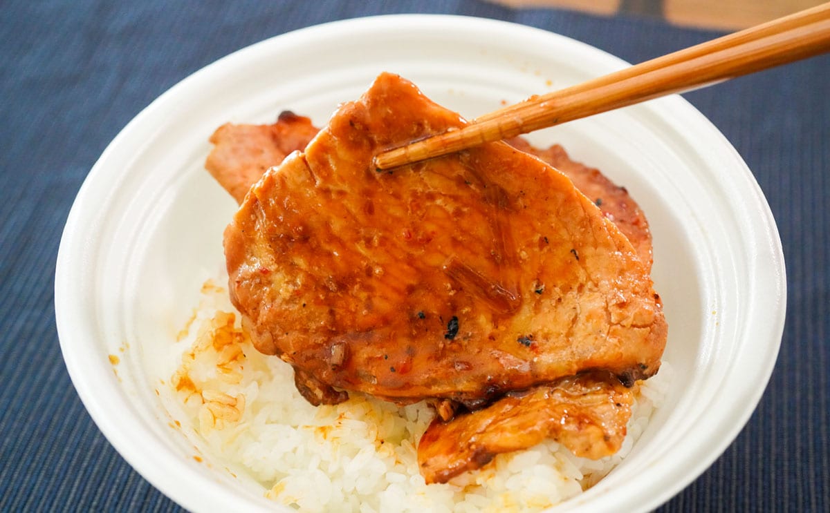 肉屋ですか?【セブン】新発売どんぶりの肉がデカすぎる