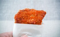 「むせるほど辛い」「売ってないんだけど」セブン大人気“ホットスナック”が復活!?