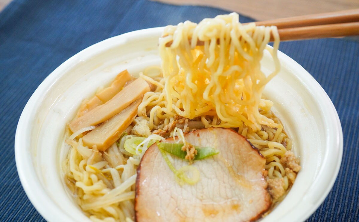 「本格的な味」「スープうまいな」新発売【セブン】ラーメンは旨みがスゴい