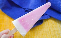 「普通にうまい」「え、かわいい」ピンク色の【スイカバー】が話題に