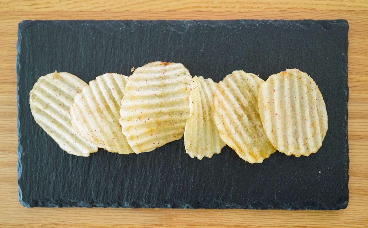 「夏が始まった」「うまいよね～」期間限定【ポテトチップス】が話題に