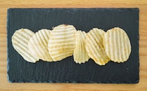 「夏が始まった」「うまいよね～」期間限定【ポテトチップス】が話題に