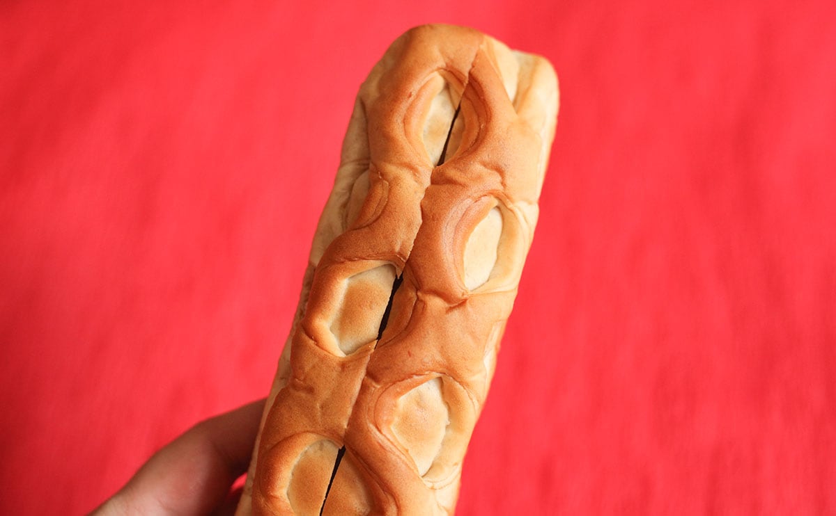 「めっちゃうまい」の声も。【ファミマ】のパンは超ロング！