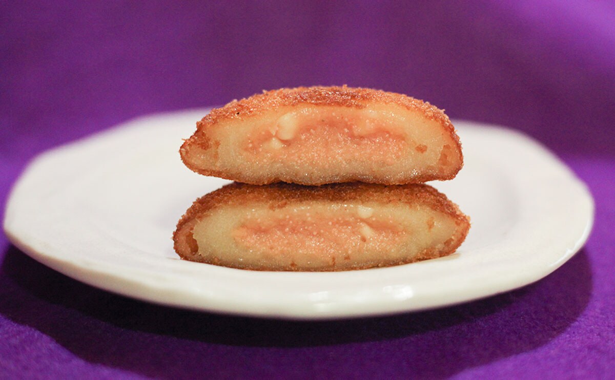 「やっぱ最高」「秒で食べた」ファミマの人気『ホットスナック』が復活