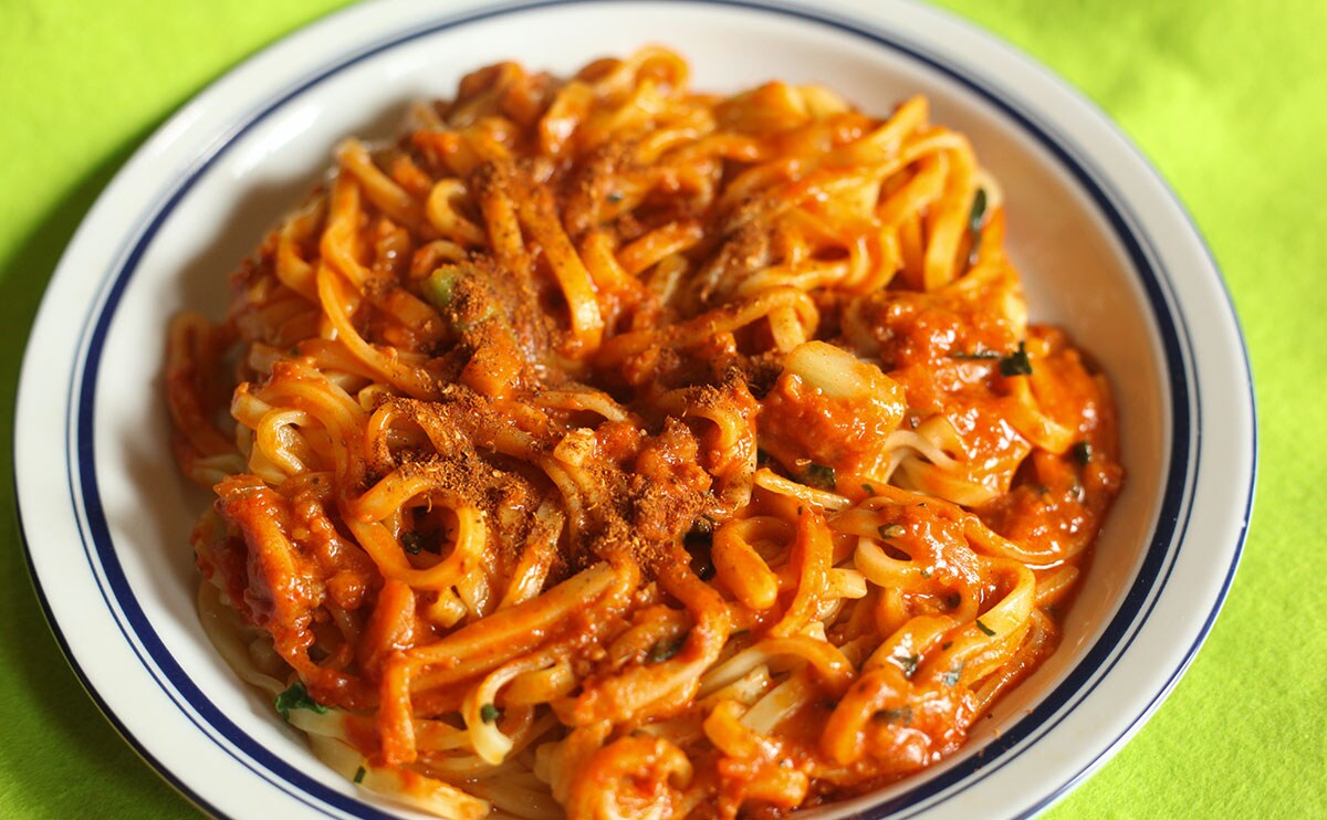 【ファミマ】『冷凍汁なし担々麺』が好きすぎてまとめ買いした