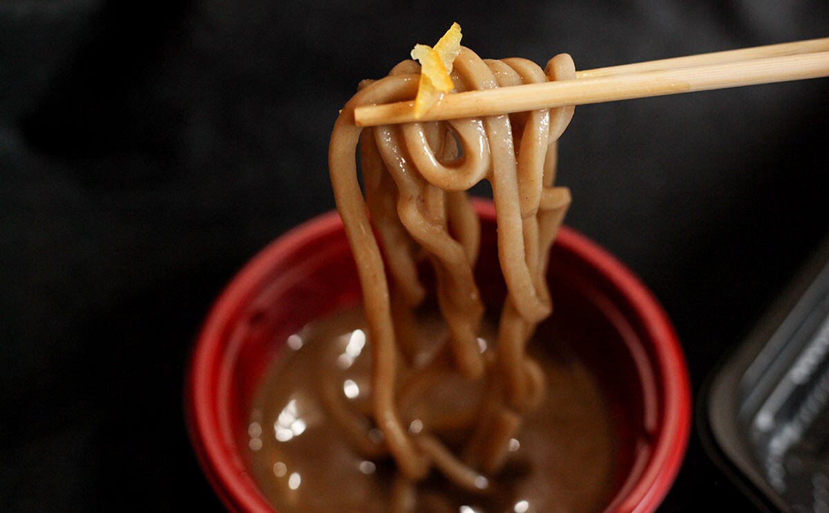 【限定】ファミマなら「中華蕎麦うゑず」の味を並ばずに食べられる!
