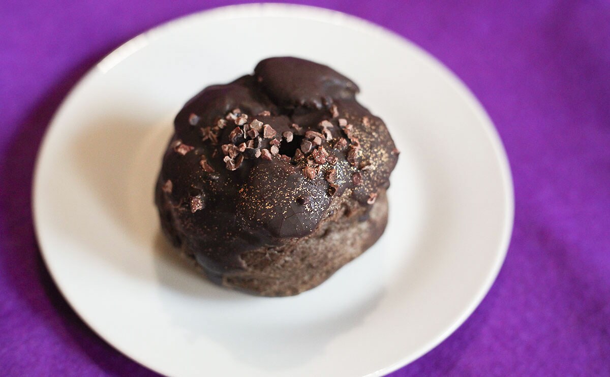 【ローソン】「高級感ある」「濃密で濃厚」300円超のリッチ系『シュークリーム』