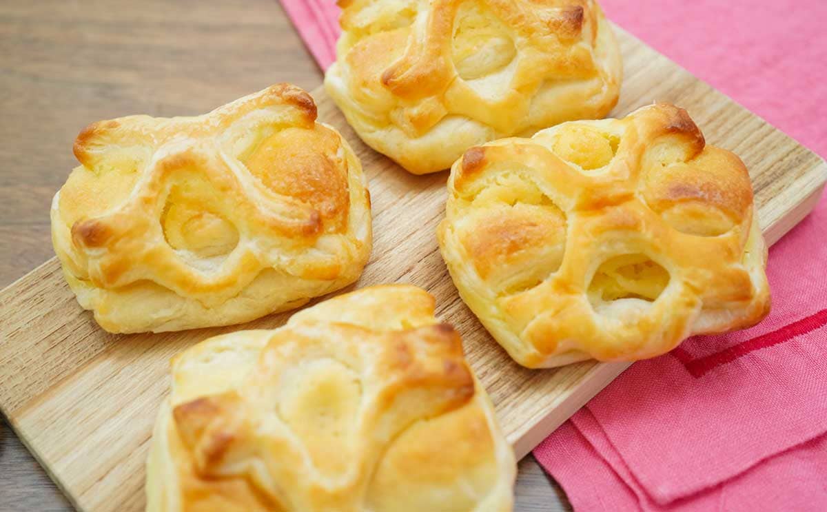 【セブン】4個入りで150円以下！安いのにウマい新作パン