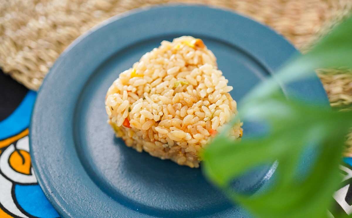 「どんぶりでくれ」「ハマっちゃった」【セブン】新作おむすびがウマいらしい