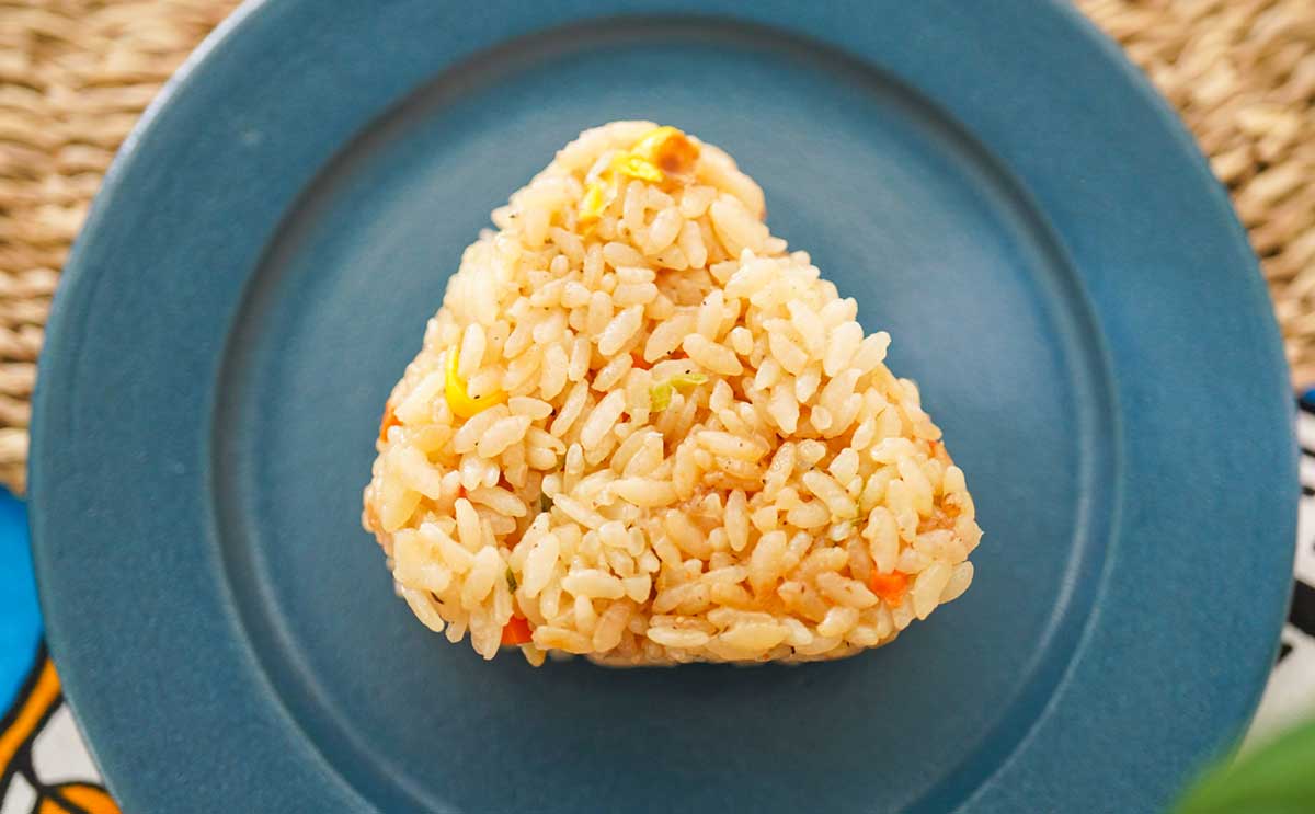 「どんぶりでくれ」「ハマっちゃった」【セブン】新作おむすびがウマいらしい